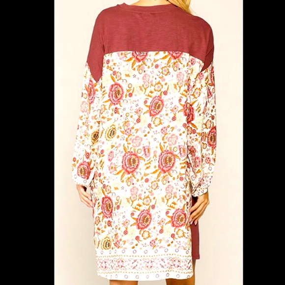 Runway Flowers - Picture 3 of 4